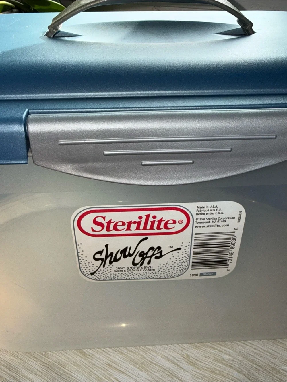 Sterilite Large EZ Carry Show Off Storage Tote #1890 blue glacier Hinged Lid